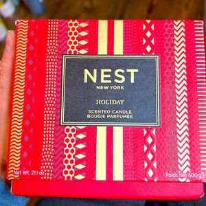 BNIB NEST “Holiday” scented candle. 600g